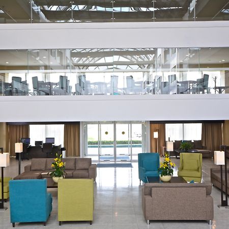 Holiday Inn Express Toluca By Ihg Экстерьер фото